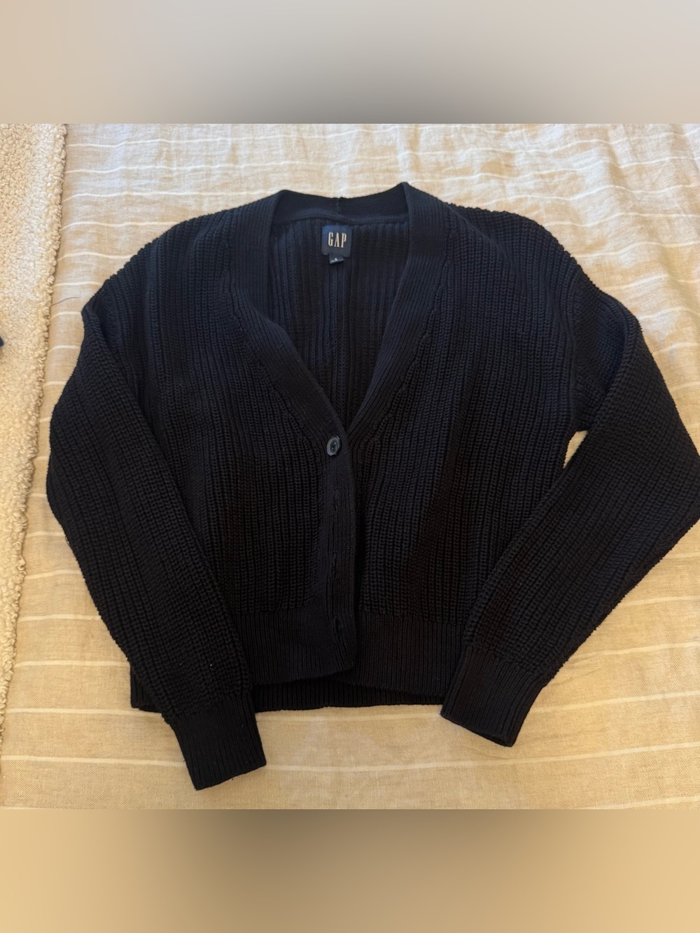 GAP Black Button-Front Ribbed Knit Cardigan Sweater
